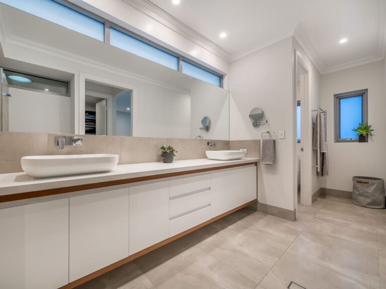 Custom Home Modern Home Double Storey 10