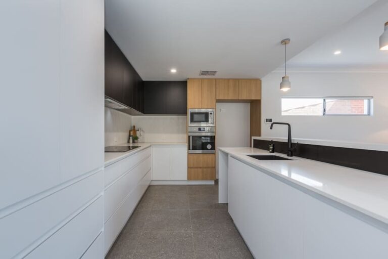 Unit Development Corner Block Double Storey 11