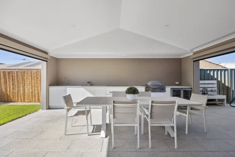 14 Conical Rise, Woodvale 18